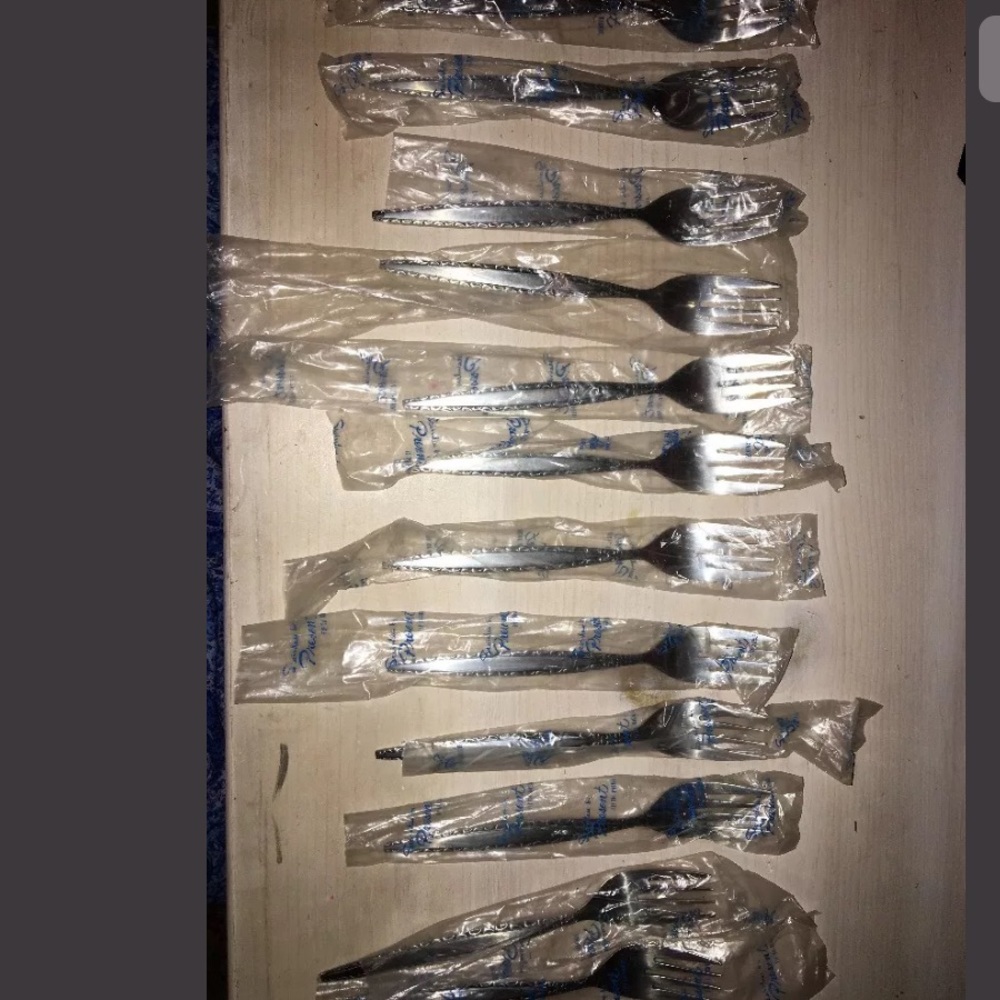 Present stainless flatware lacebon 12 salad forks SET BRAND NEW